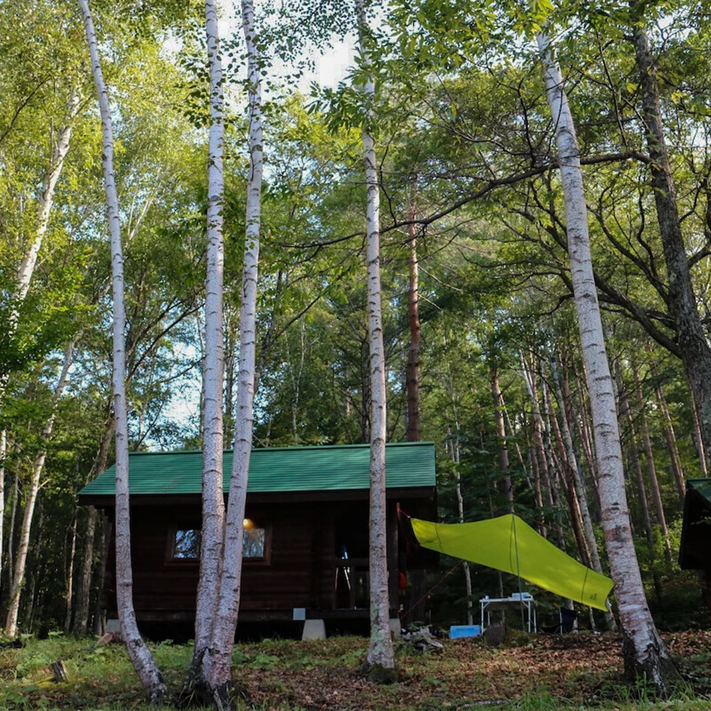 バンガローでもテントOK